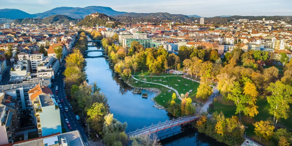 Blick auf Mur und Augartenbucht